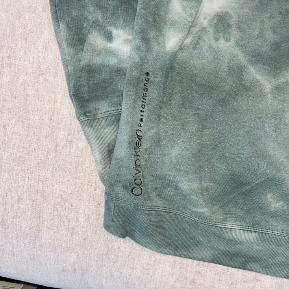 Calvin Klein Performance Sweatshirt - Picture 4 of 5
